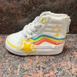 NWOT Kids VANS White and Yellow Star Sneakers